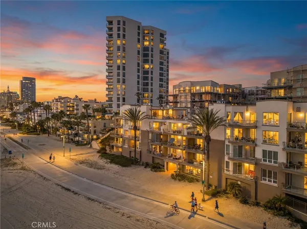 $1,149,000 | 1400 East Ocean Boulevard, Unit 1106, Long Beach, CA 90802