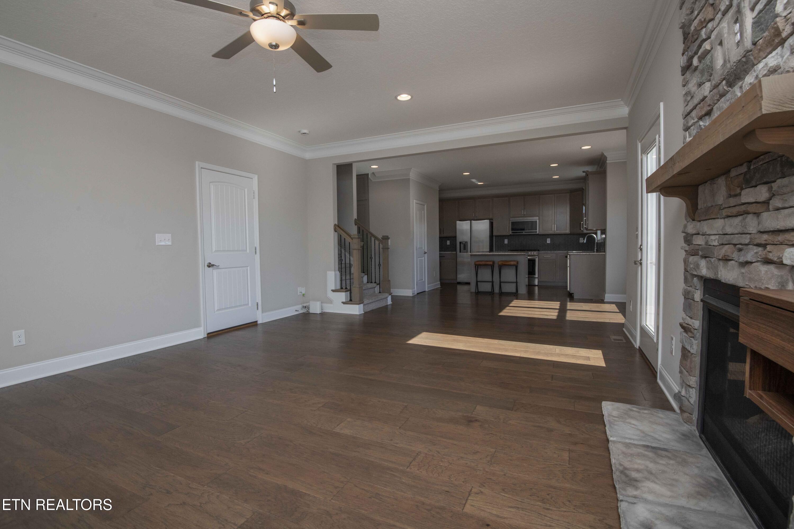 109 Chaseberry Road Oak Ridge, TN 37830 - Photo 11 of 46 living 1_1