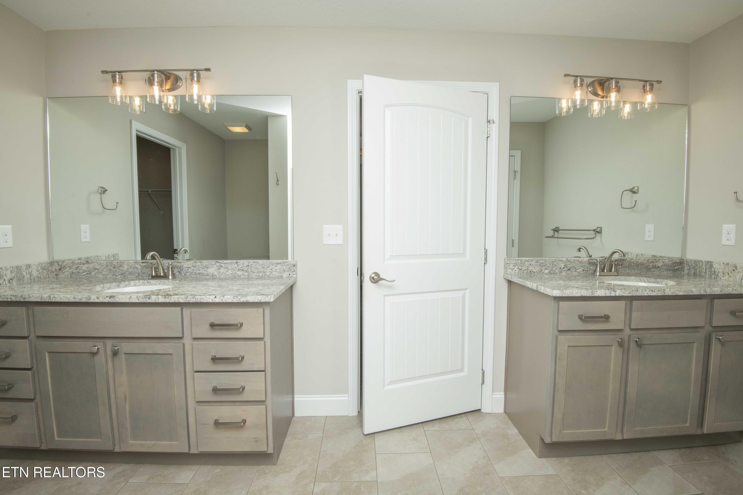 109 Chaseberry Road Oak Ridge, TN 37830 - Photo 24 of 46 master bath 1_1