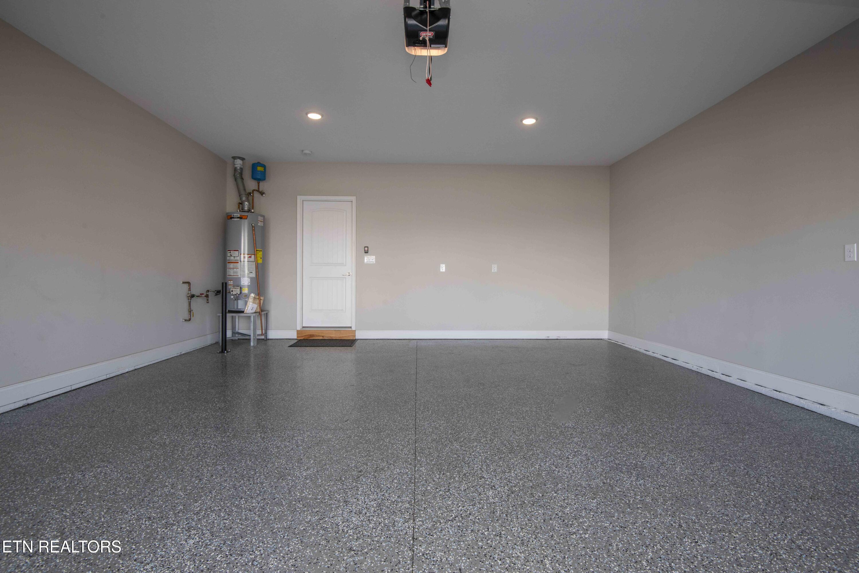 109 Chaseberry Road Oak Ridge, TN 37830 - Photo 33 of 46 garage_1