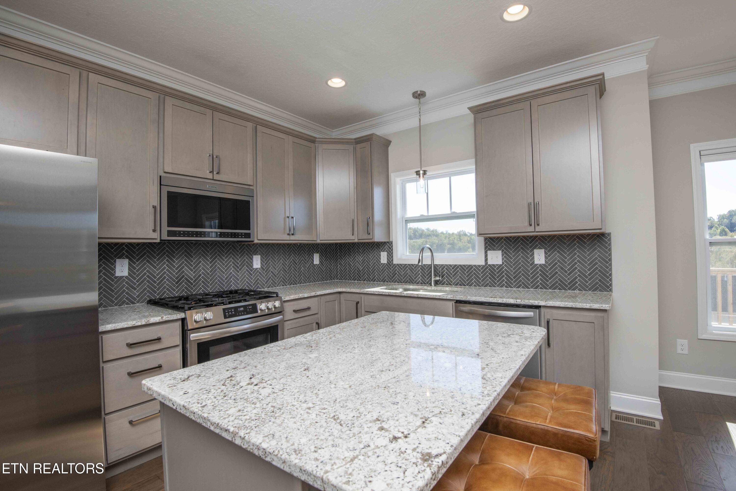 109 Chaseberry Road Oak Ridge, TN 37830 - Photo 5 of 46 kitchen 1_1