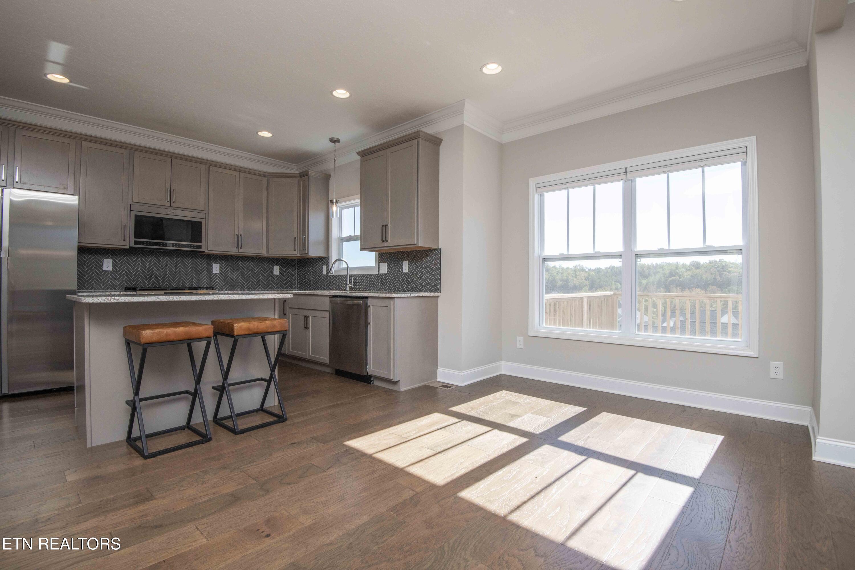 109 Chaseberry Road Oak Ridge, TN 37830 - Photo 8 of 46 kitchen 11_1
