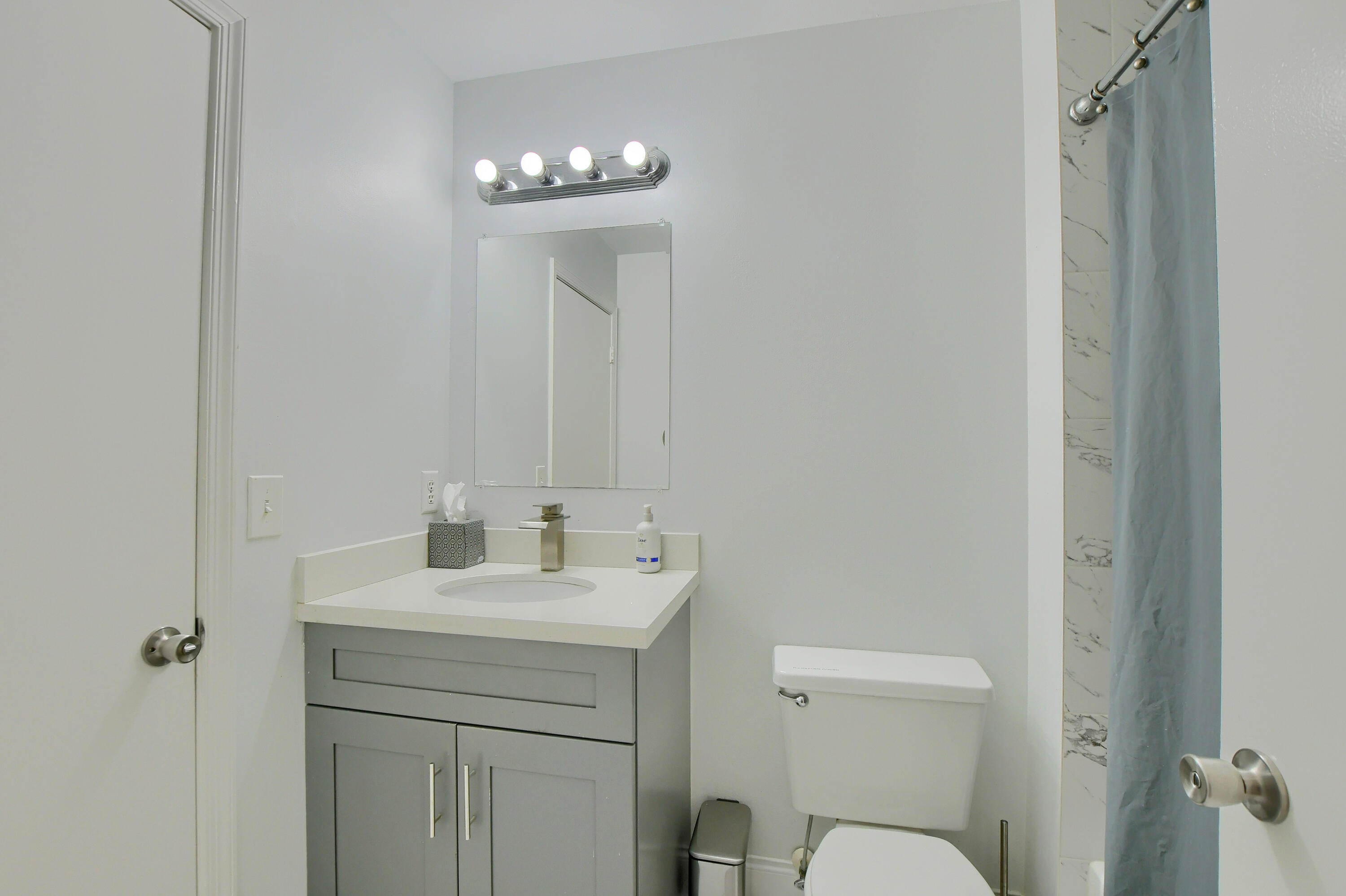 9389 Boca River Circle Boca Raton, FL 33434 - Photo 25 of 37 Bathroom 2