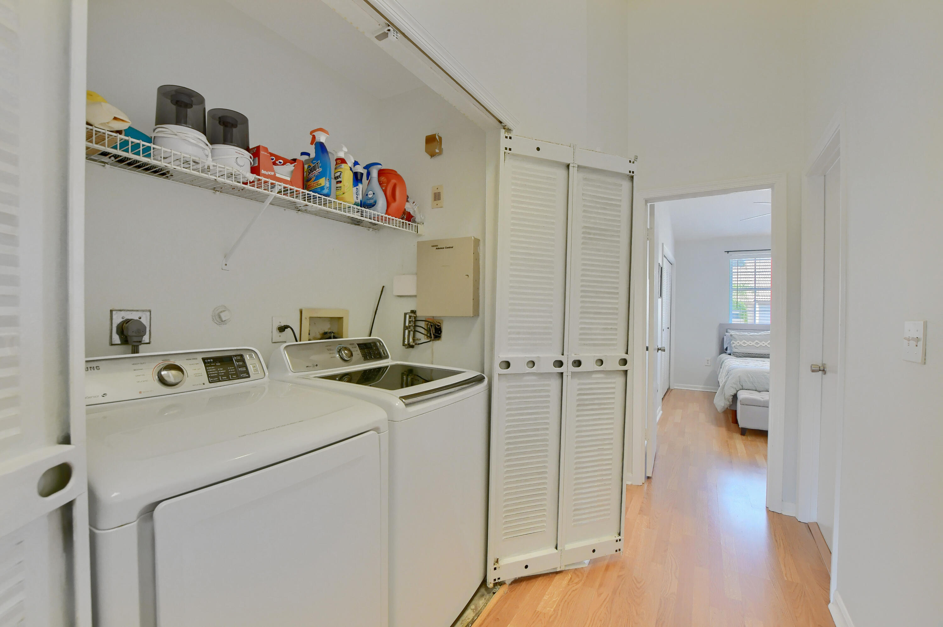 9389 Boca River Circle Boca Raton, FL 33434 - Photo 29 of 37 Laundry