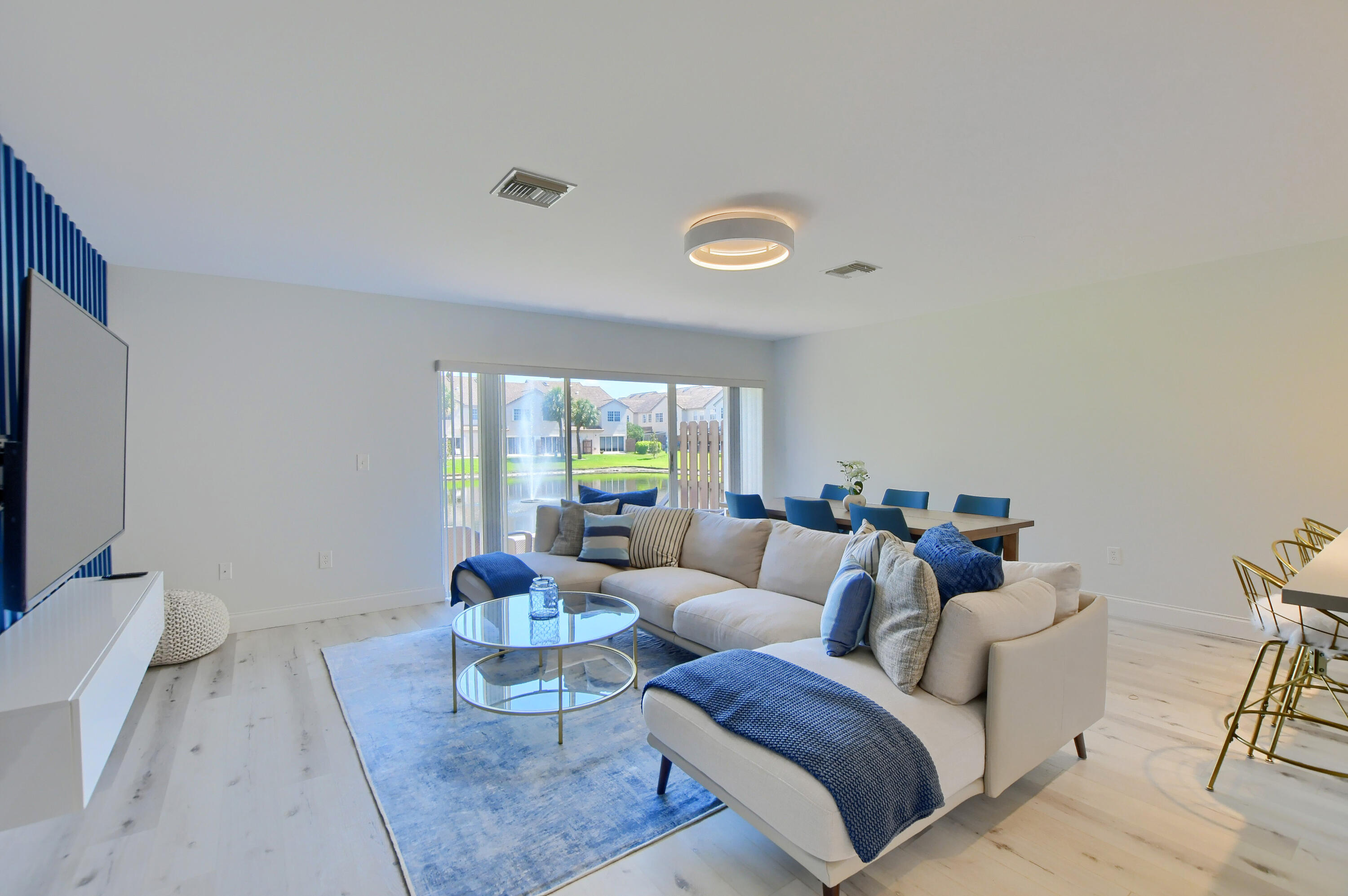 9389 Boca River Circle Boca Raton, FL 33434 - Photo 7 of 37 Living Area