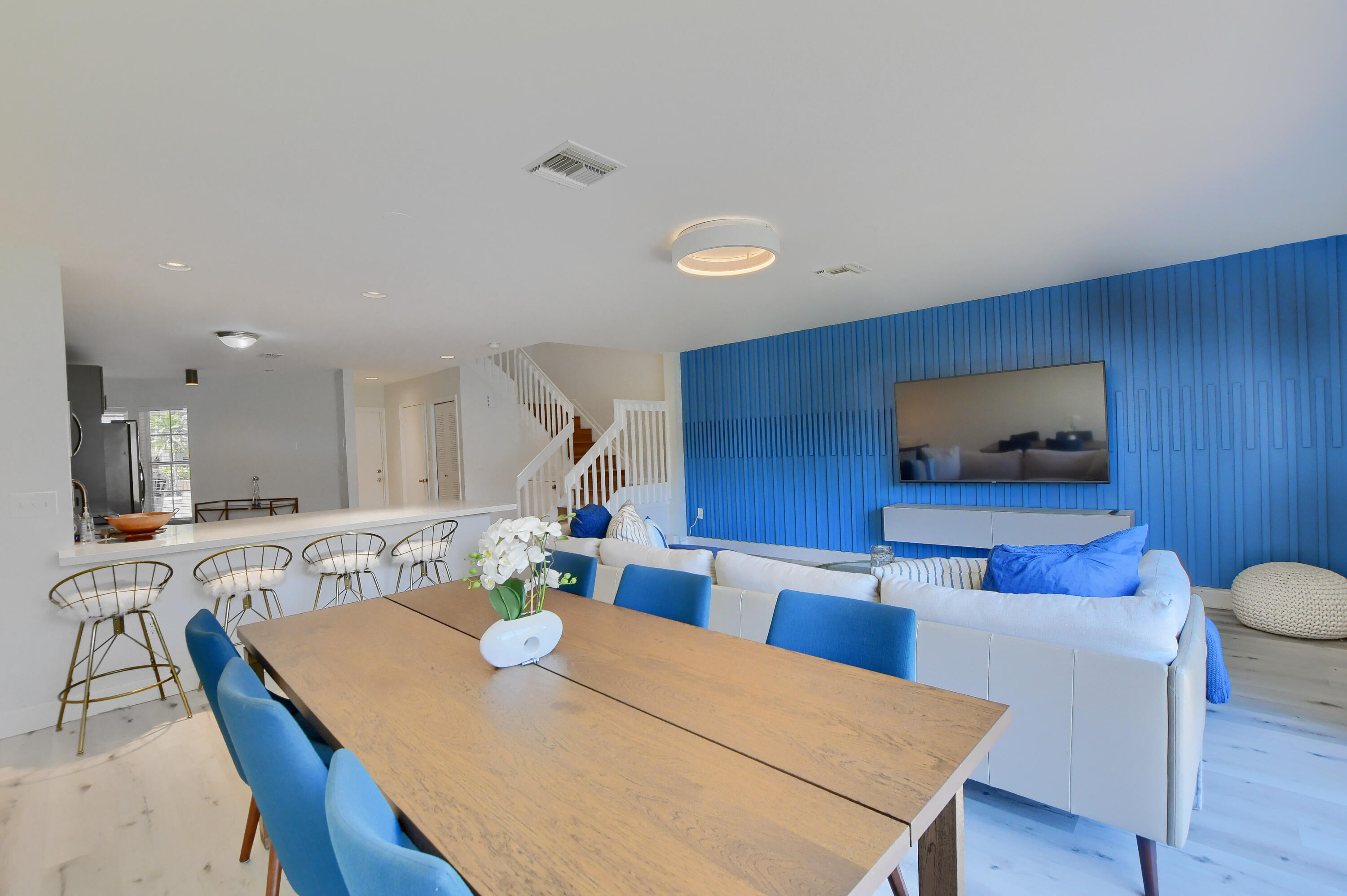 9389 Boca River Circle Boca Raton, FL 33434 - Photo 10 of 37 Living Area