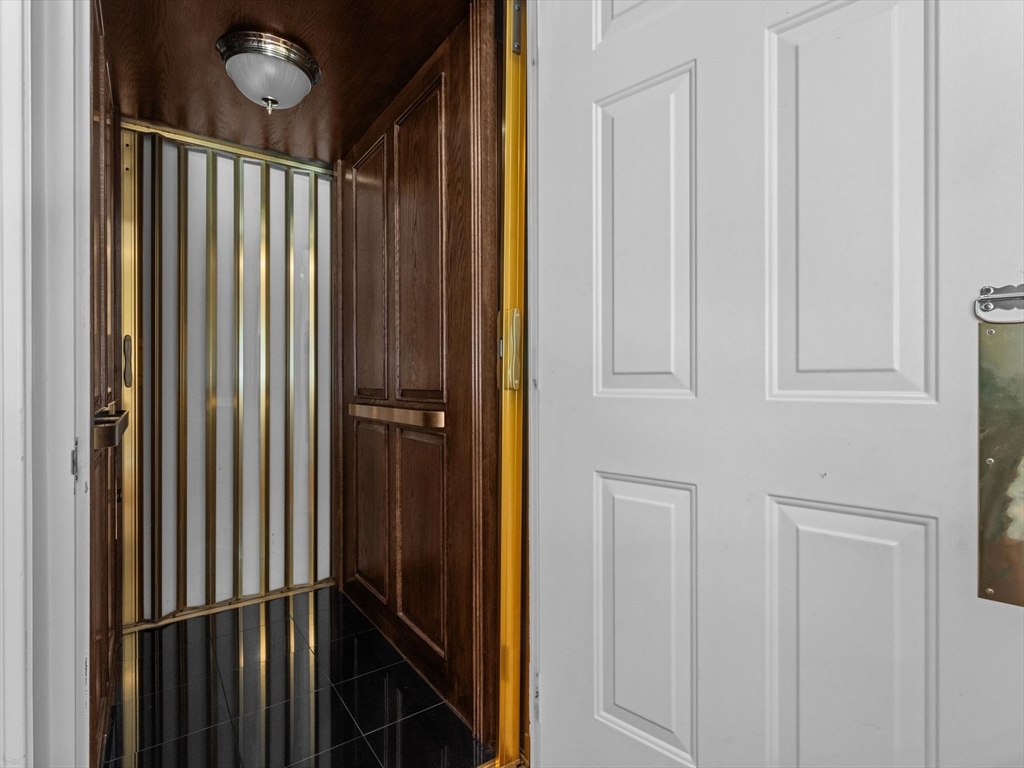 4 Quick Farm Road Westborough, MA 01581 - Photo 11 of 42 a view of a elevator