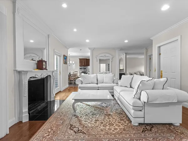 $1,899,900 | 4 Quick Farm Road, Westborough, MA 01581