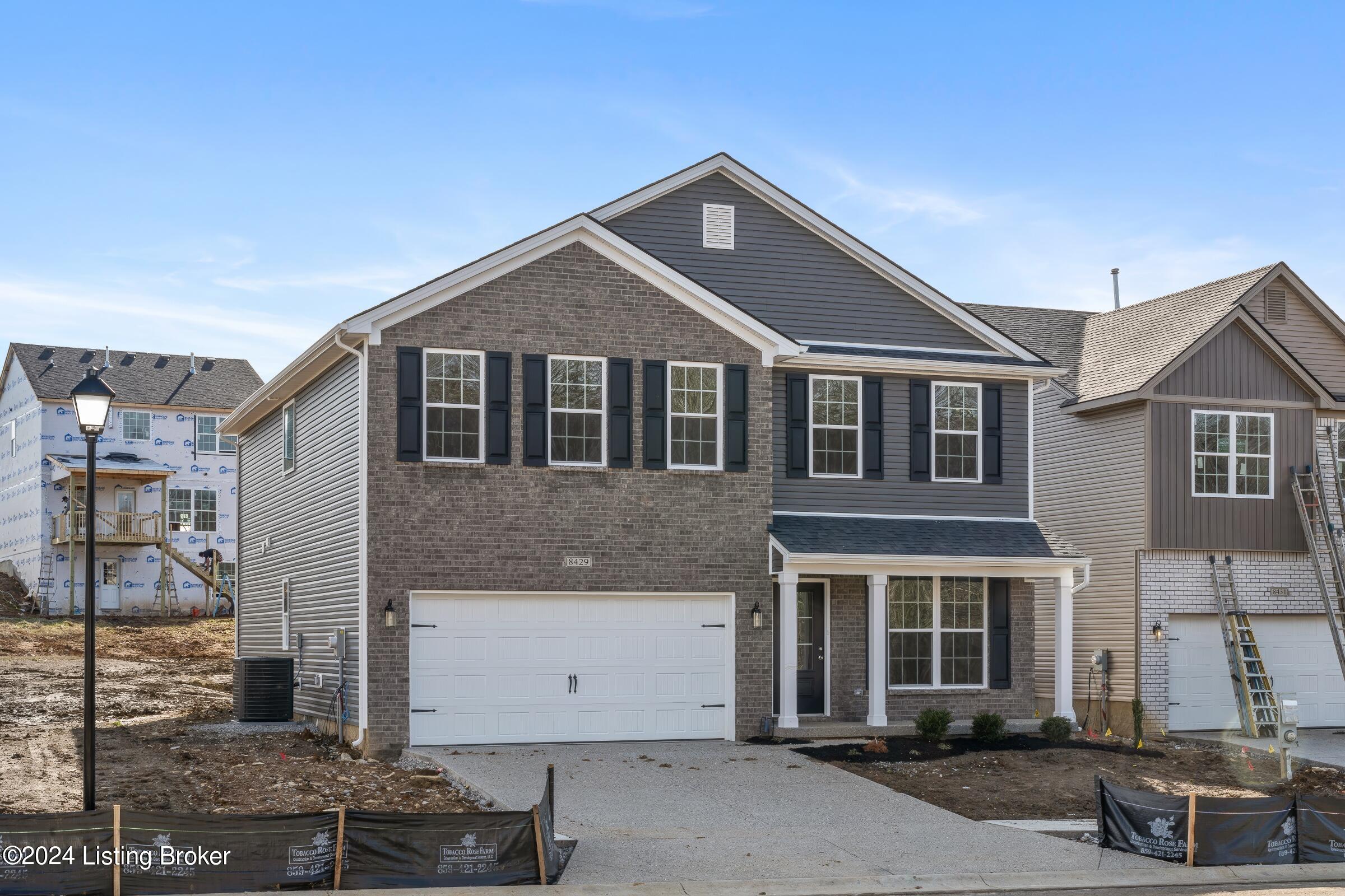 8429 Gateway Run Road Louisville, KY 40229 - Photo 4 of 36 8429 Gateway Rn Rd-3