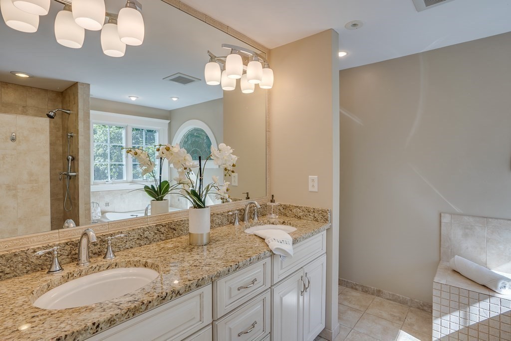 40 Percy Road Lexington, MA 02421 - Photo 22 of 41