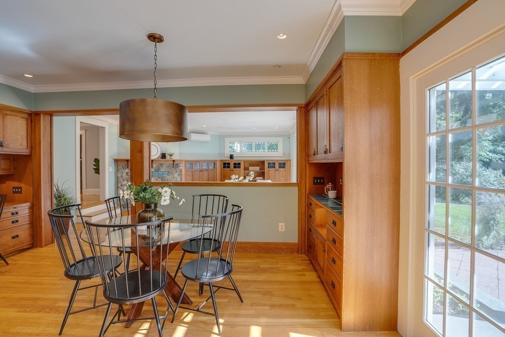 40 Percy Road Lexington, MA 02421 - Photo 8 of 41