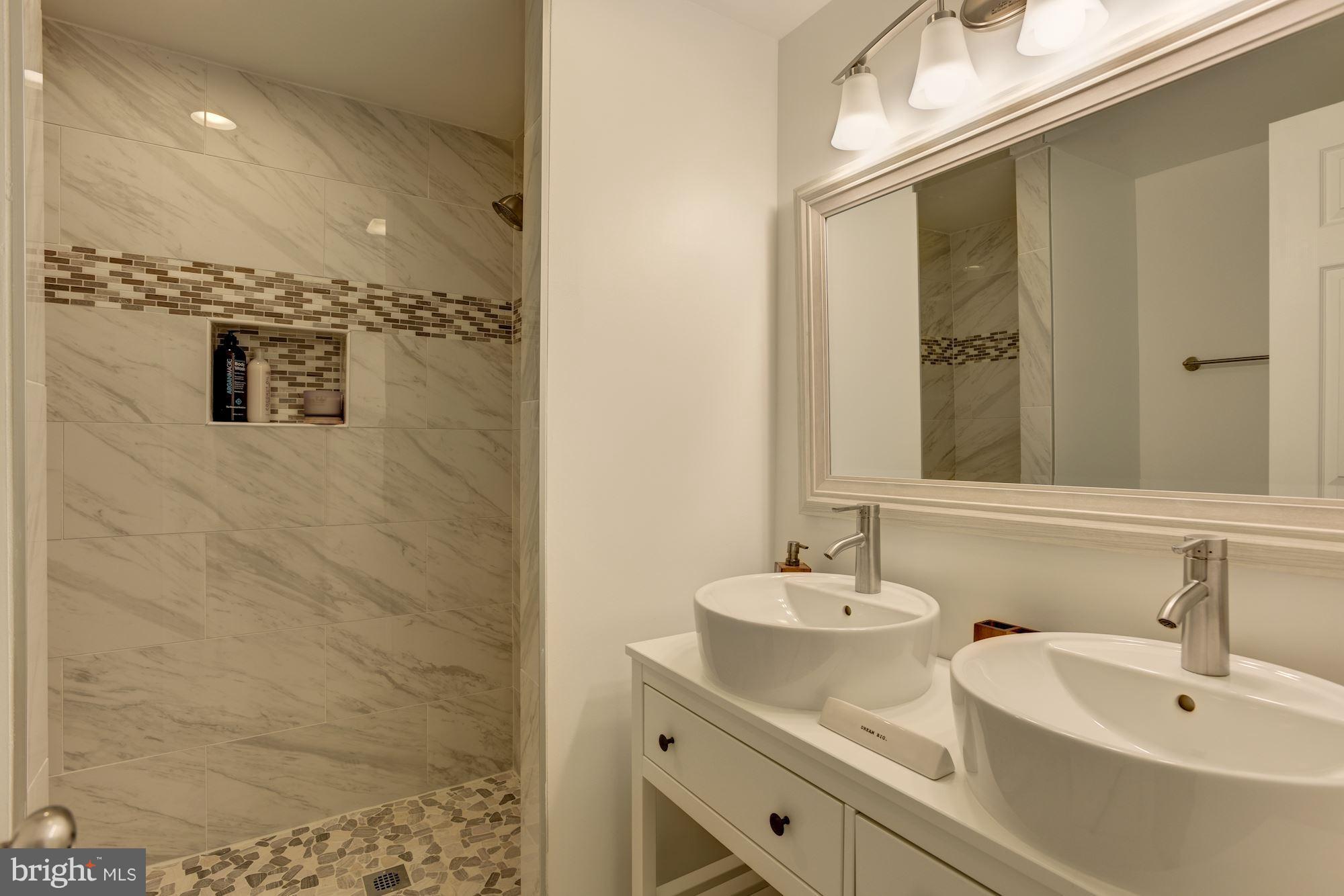 9502 Sweet Grass Ridge Columbia, MD 21046 - Photo 12 of 37 Master Bath