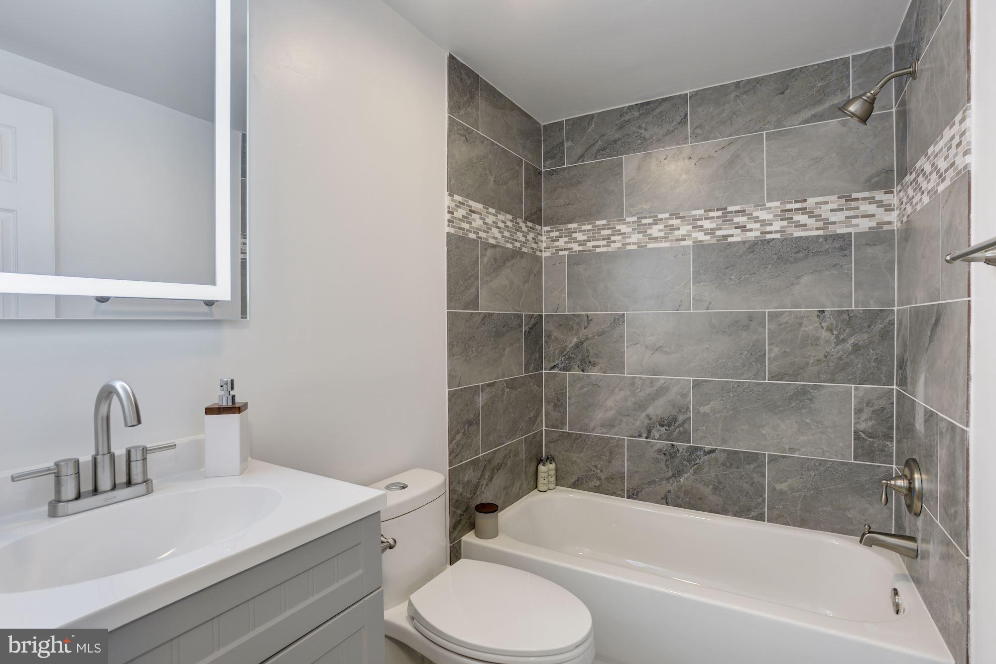 9502 Sweet Grass Ridge Columbia, MD 21046 - Photo 14 of 37 Shared Bath