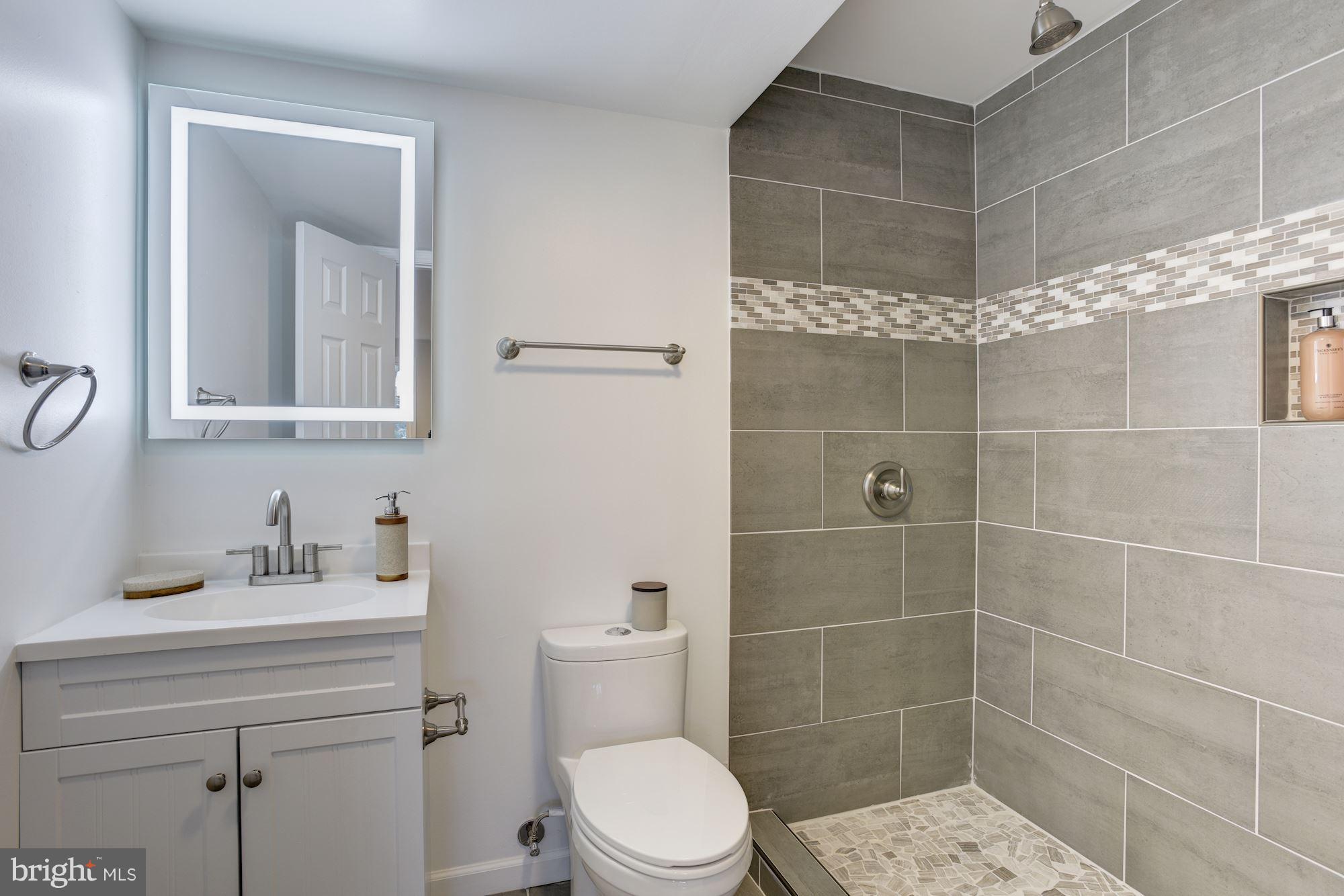 9502 Sweet Grass Ridge Columbia, MD 21046 - Photo 30 of 37 3rd full Bathroom