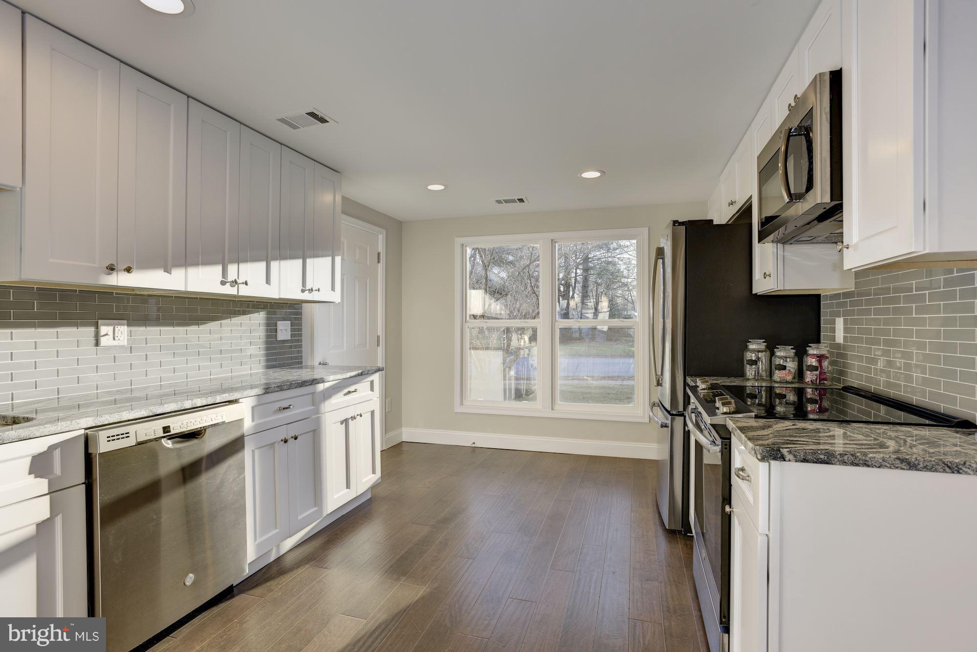9502 Sweet Grass Ridge Columbia, MD 21046 - Photo 6 of 37 Gallery Image 6