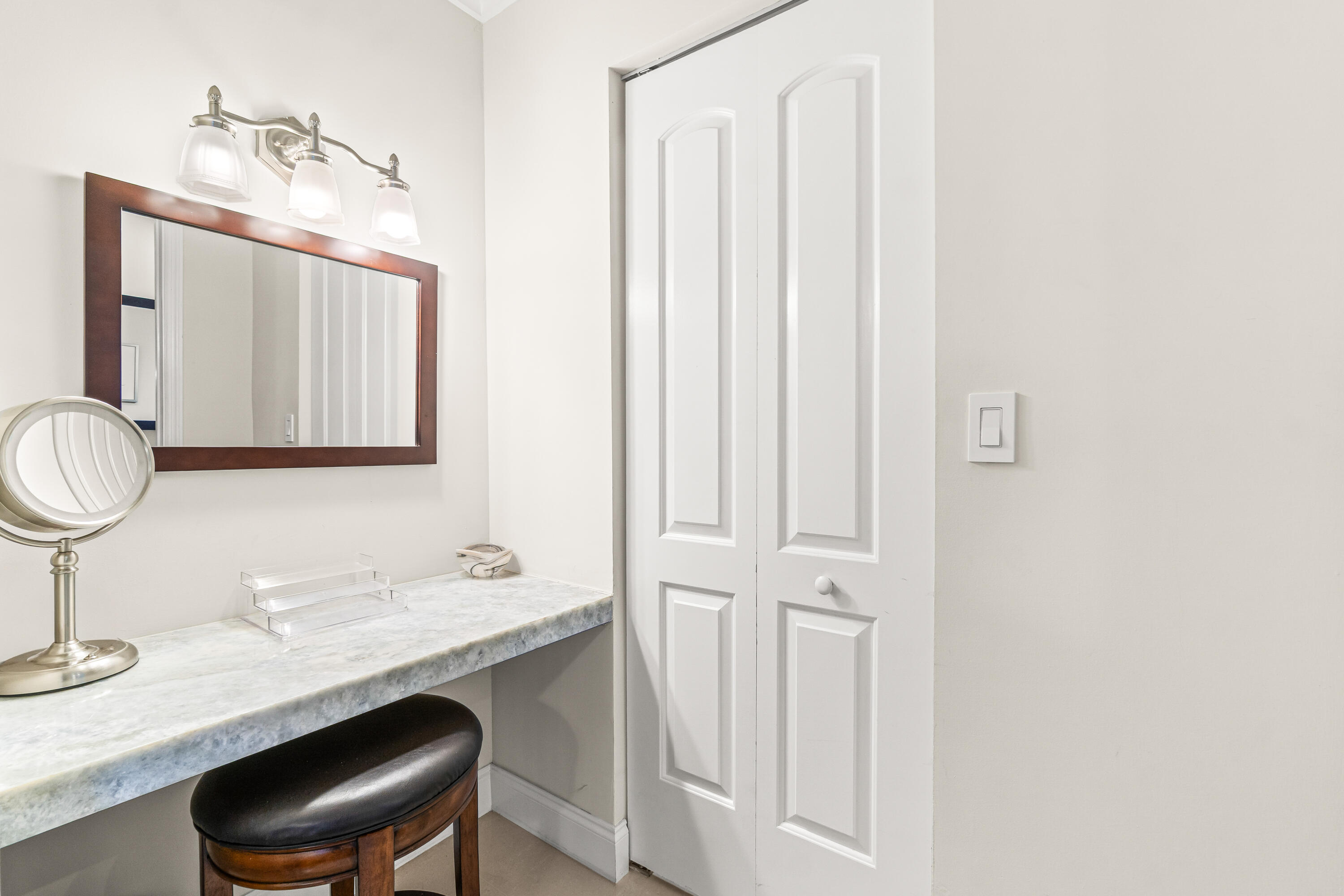 2815 Cormorant Road Delray Beach, FL 33444 - Photo 27 of 50 Vanity