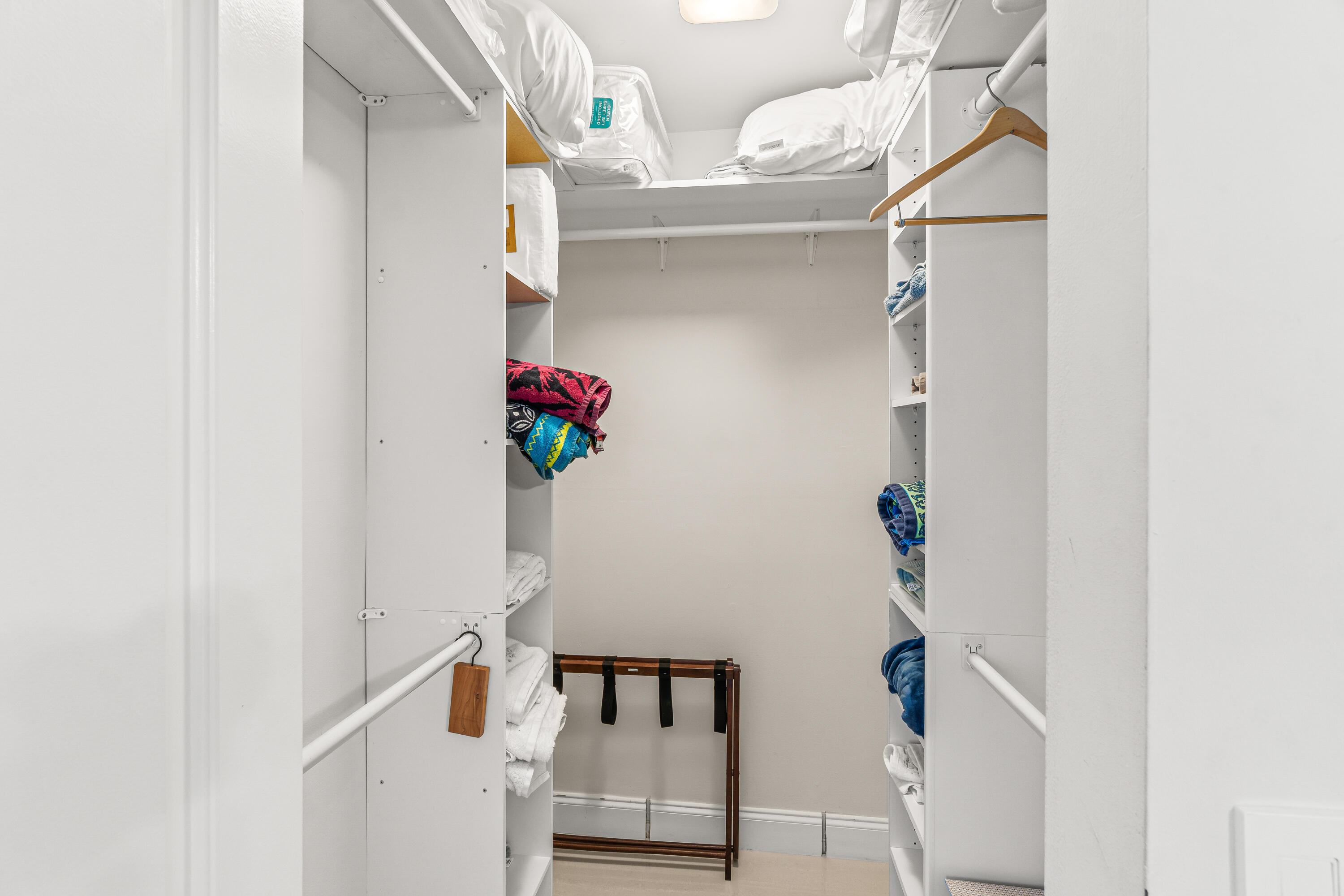 2815 Cormorant Road Delray Beach, FL 33444 - Photo 32 of 50 Walk in Closet