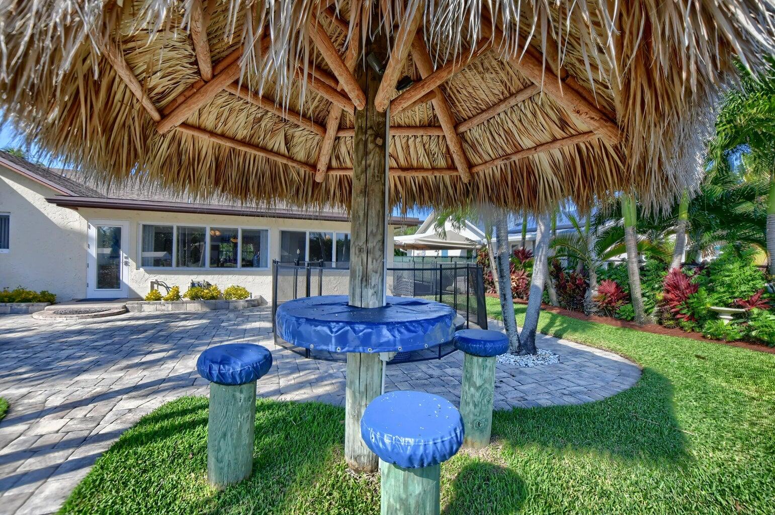 2815 Cormorant Road Delray Beach, FL 33444 - Photo 7 of 50 Tiki 2