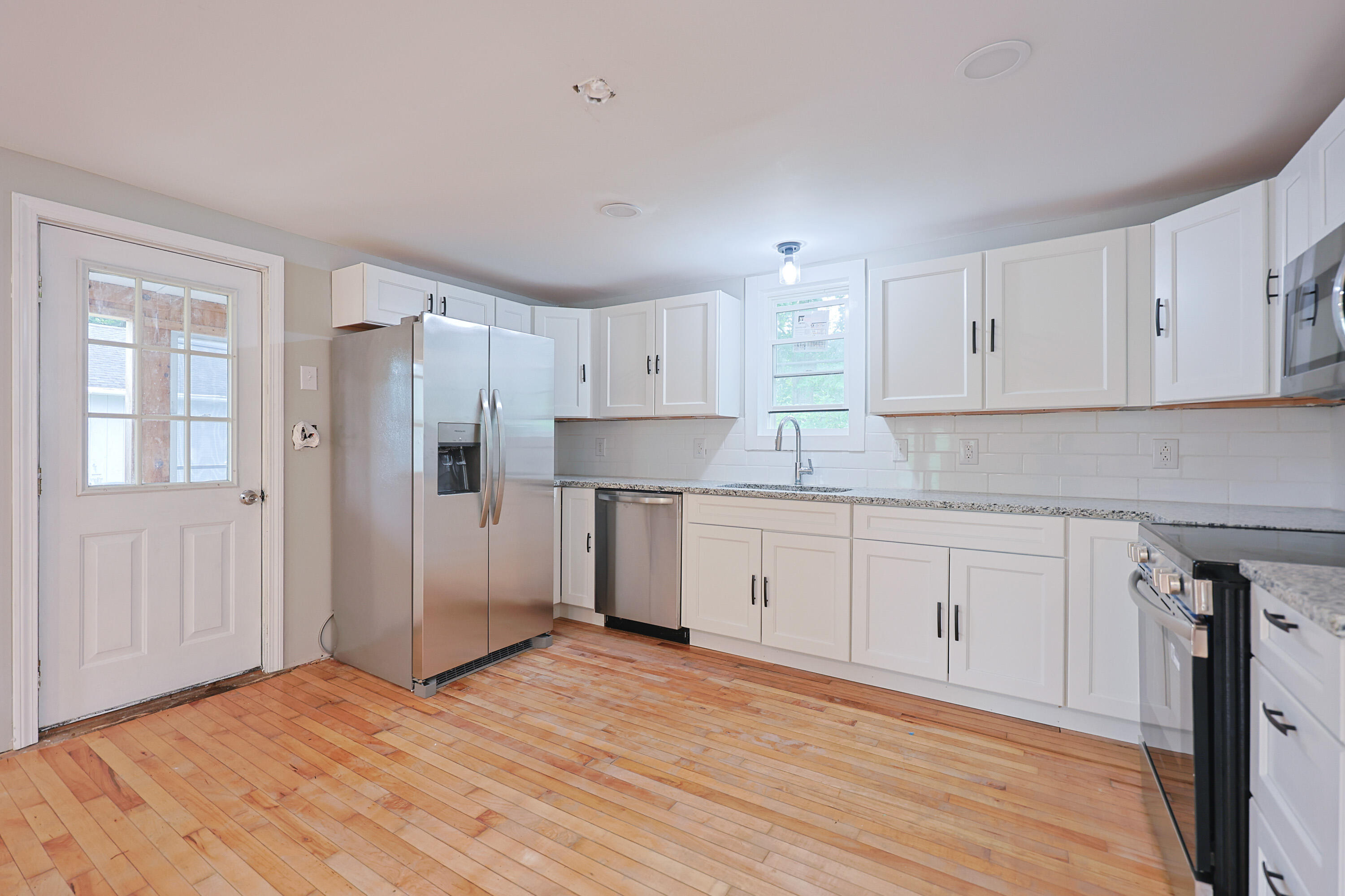 288 Buxton Road Saco, ME 04072 - Photo 7 of 37 DBT_288Bux (10)