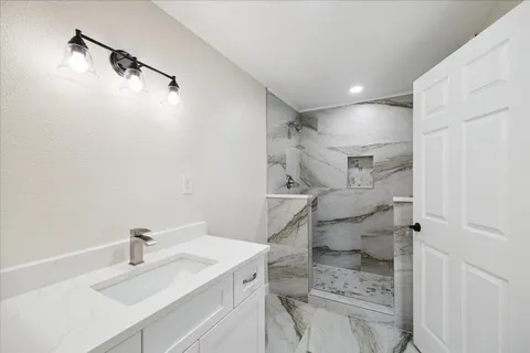 $2,699,000 | 9206 Westview Drive, Houston, TX 77055