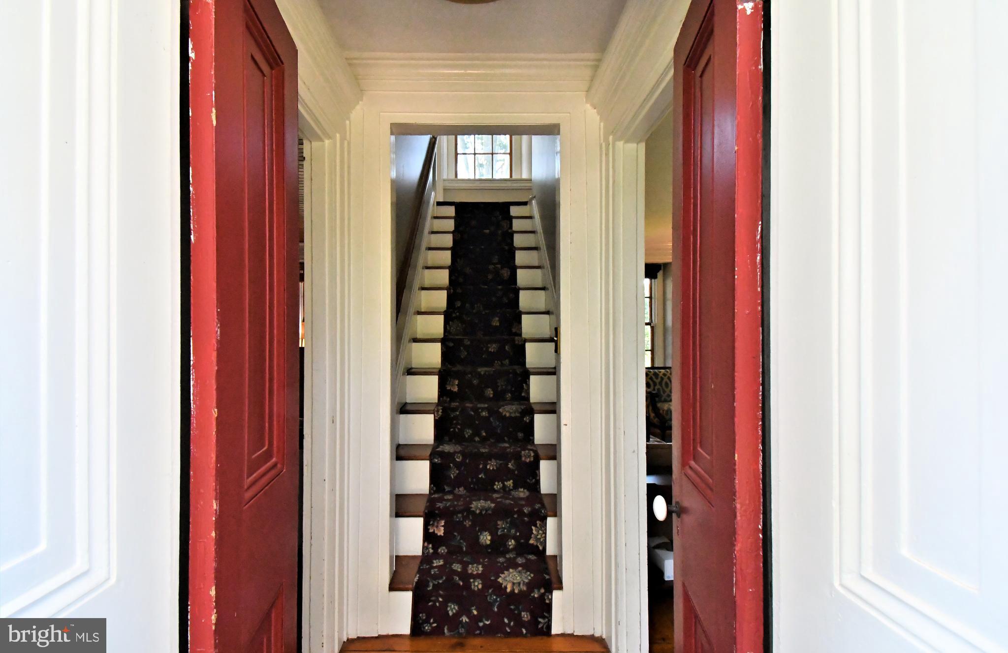 381 Holland Road Holland, PA 18966 - Photo 4 of 86 Gallery Image 4