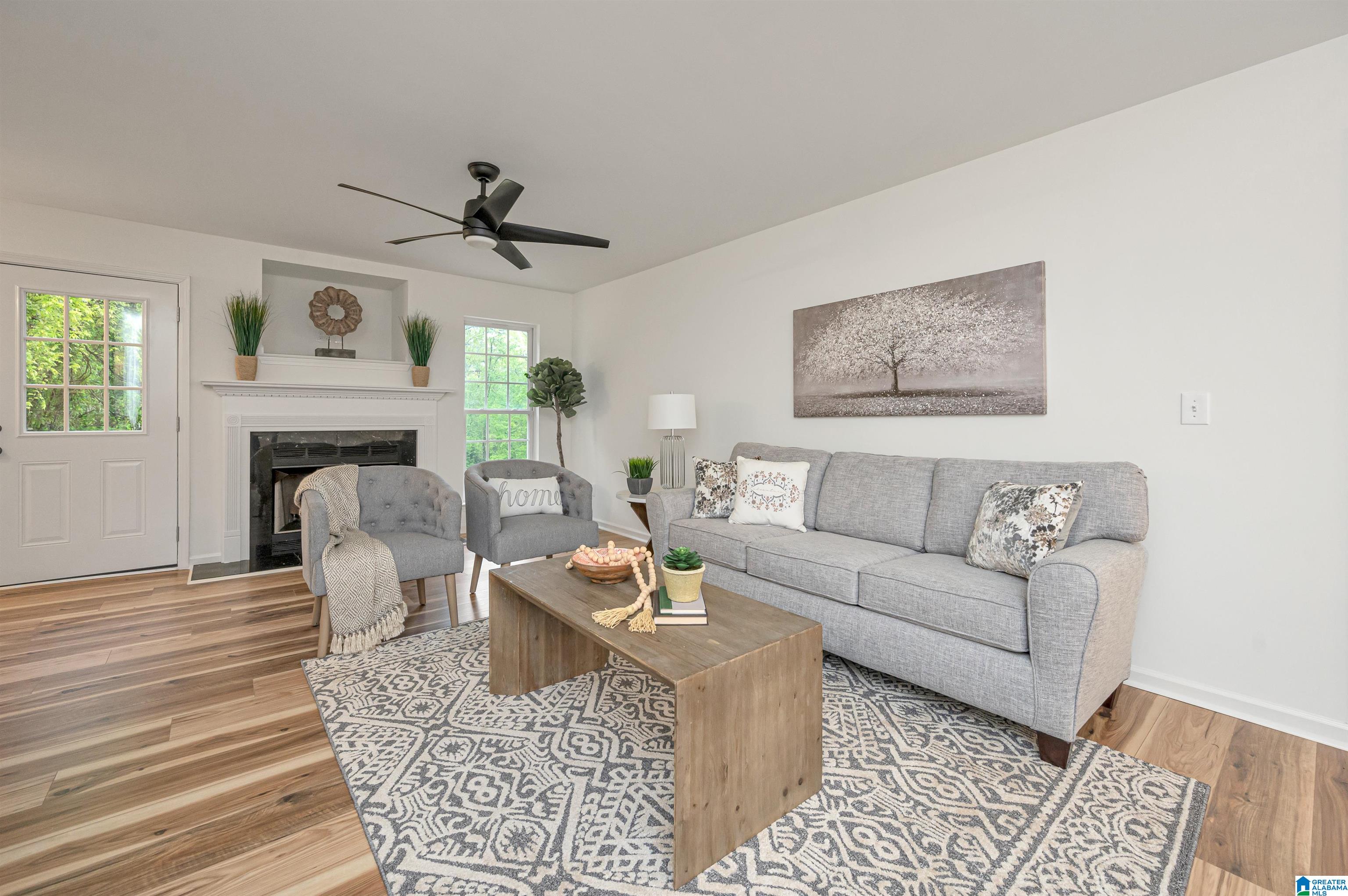 204 4th Way Pleasant Grove, AL 35127 - Photo 5 of 38