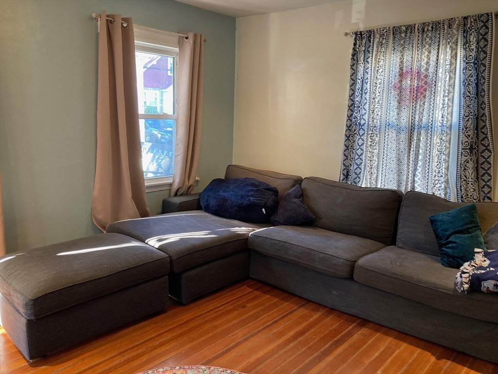 234 Kennebec Street Boston, MA 02136 - Photo 4 of 30