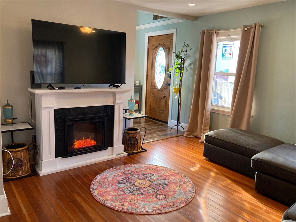 234 Kennebec Street Boston, MA 02136 - Photo 5 of 30