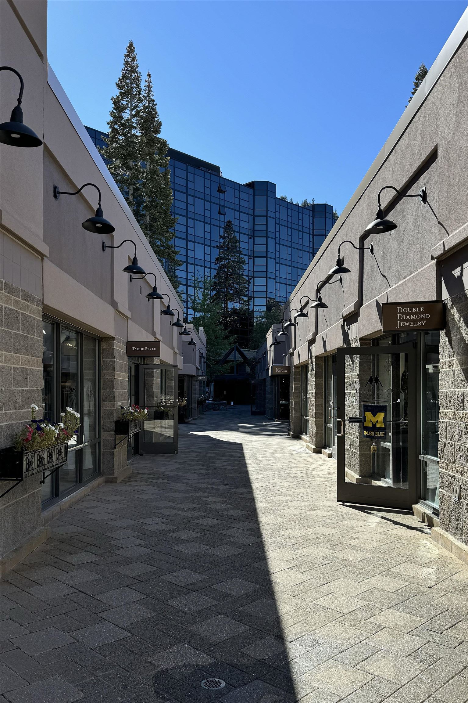 400 Resort Road, Unit 932 Olympic Valley, CA 96146 - Photo 23 of 24 a view of a building with a street