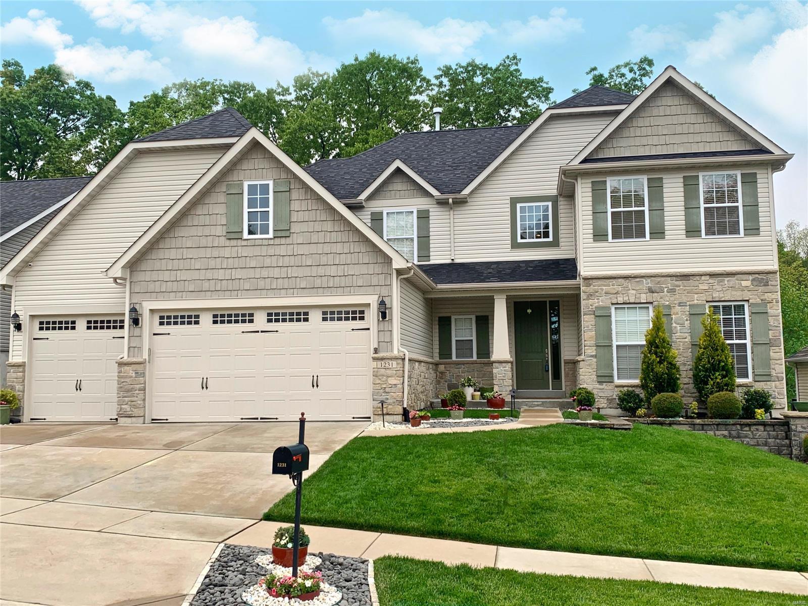 1231 Spring Lilly Drive High Ridge, MO 63049 - Photo 1 of 46