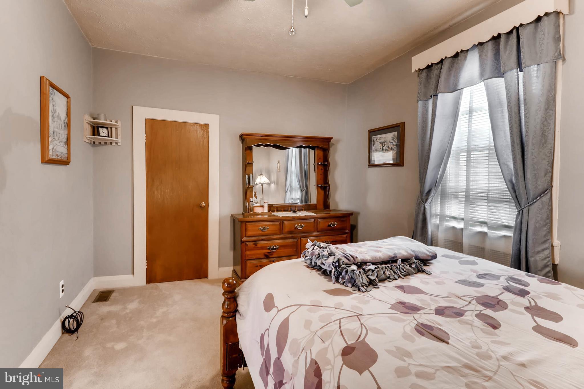 326 Homberg Avenue Baltimore, MD 21221 - Photo 17 of 28 Bedroom