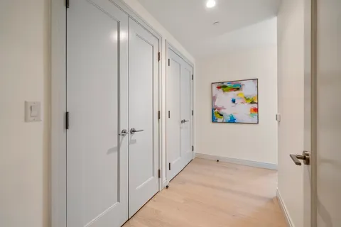 $1,995,000 | 135 Seaport Boulevard, Unit 1609, Boston, MA 02210