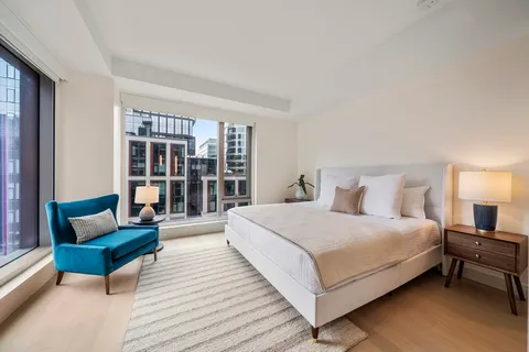 $1,995,000 | 135 Seaport Boulevard, Unit 1609, Boston, MA 02210