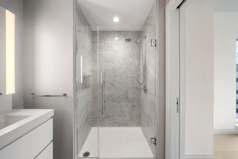 $1,995,000 | 135 Seaport Boulevard, Unit 1609, Boston, MA 02210