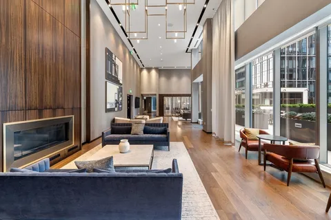 $1,995,000 | 135 Seaport Boulevard, Unit 1609, Boston, MA 02210