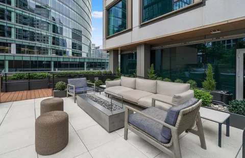 $1,995,000 | 135 Seaport Boulevard, Unit 1609, Boston, MA 02210