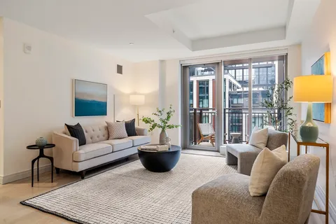 $1,995,000 | 135 Seaport Boulevard, Unit 1609, Boston, MA 02210