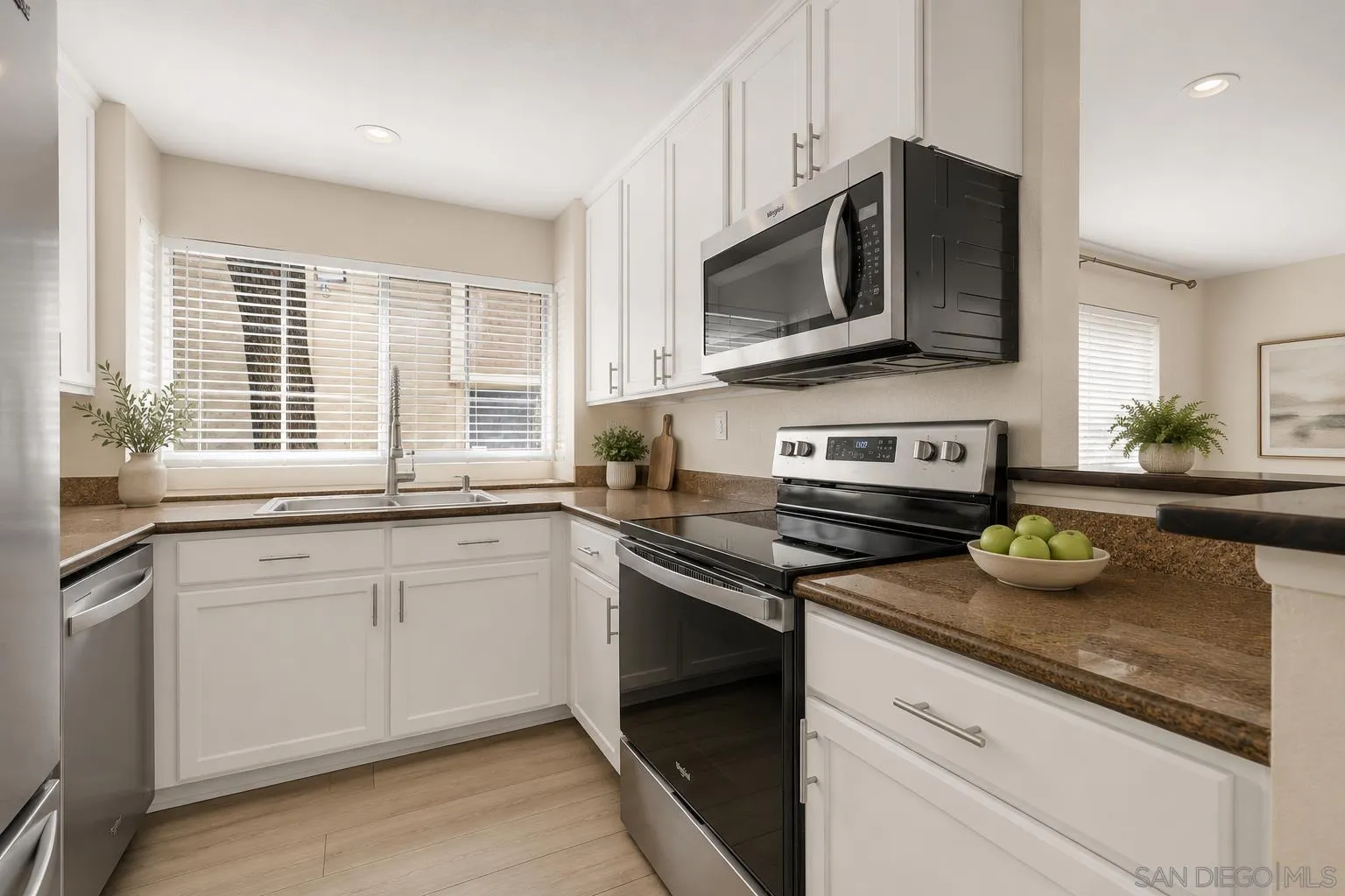 3675 Grove Street, Unit 180 Lemon Grove, CA 91945 - Photo 8 of 28