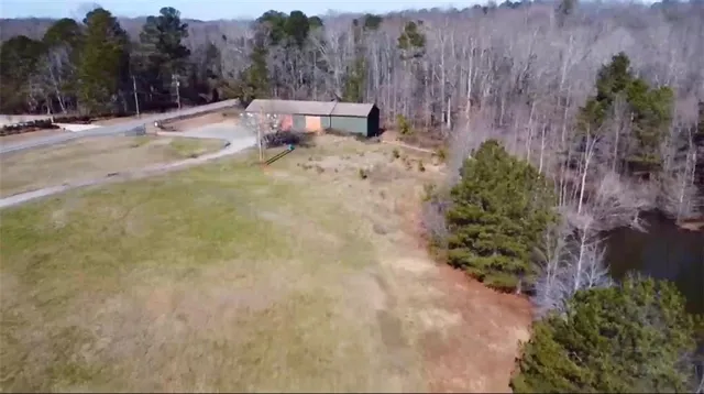 a view of back yard of a house