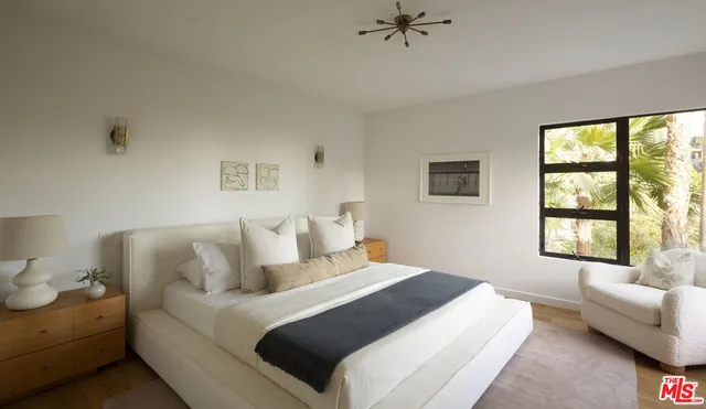 $12,500 | 5692 Holly Oak Drive, Los Angeles, CA 90068