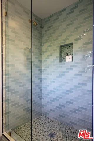 $12,500 | 5692 Holly Oak Drive, Los Angeles, CA 90068