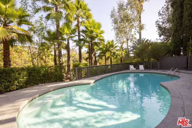 $12,500 | 5692 Holly Oak Drive, Los Angeles, CA 90068