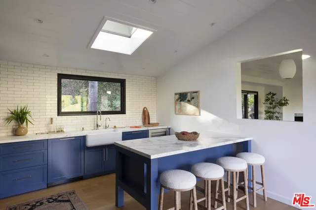 $12,500 | 5692 Holly Oak Drive, Los Angeles, CA 90068