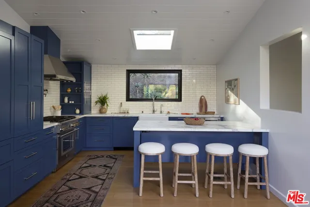 $12,500 | 5692 Holly Oak Drive, Los Angeles, CA 90068