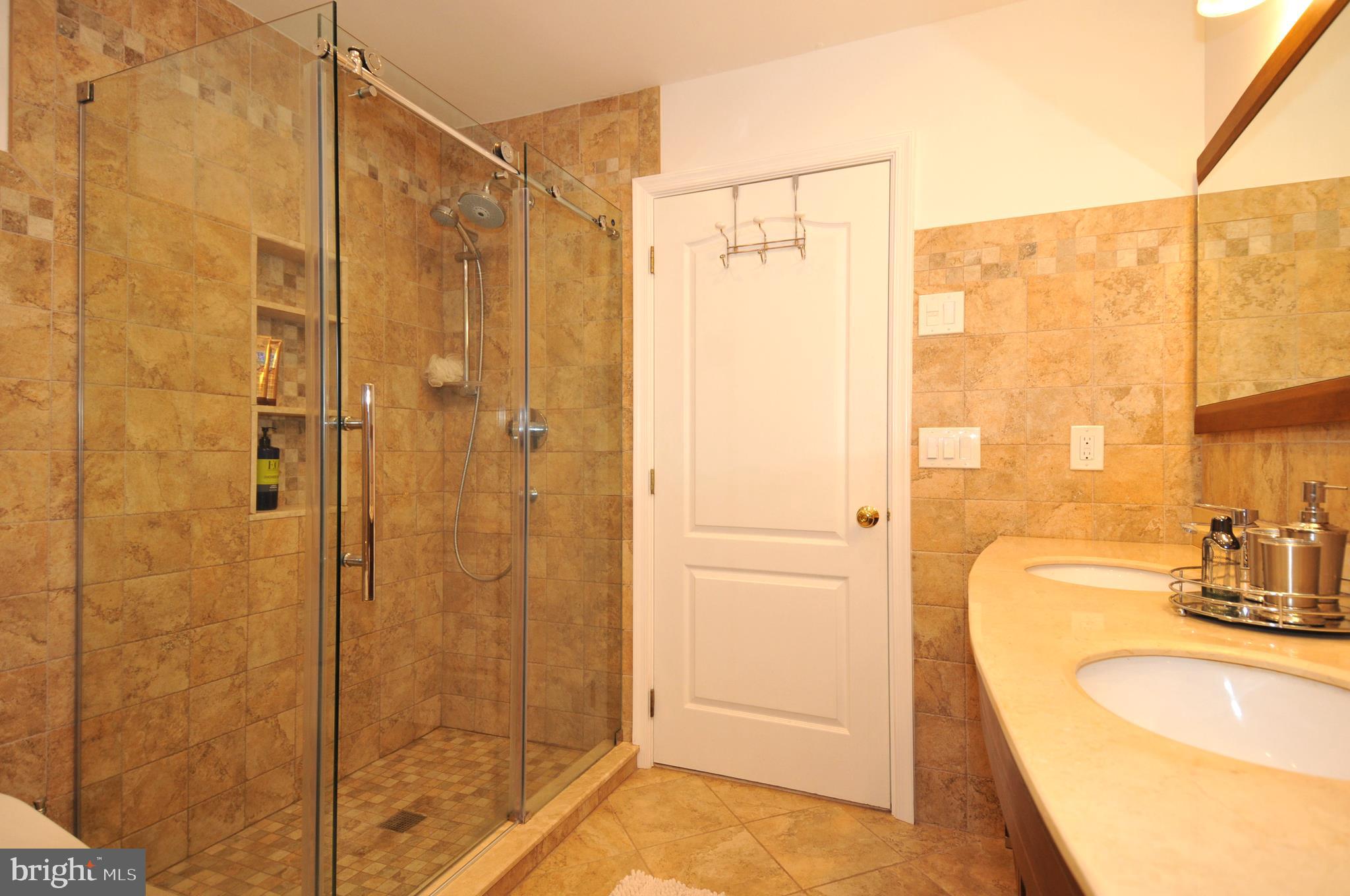56 Brownstone Road East Windsor, NJ 08520 - Photo 28 of 37