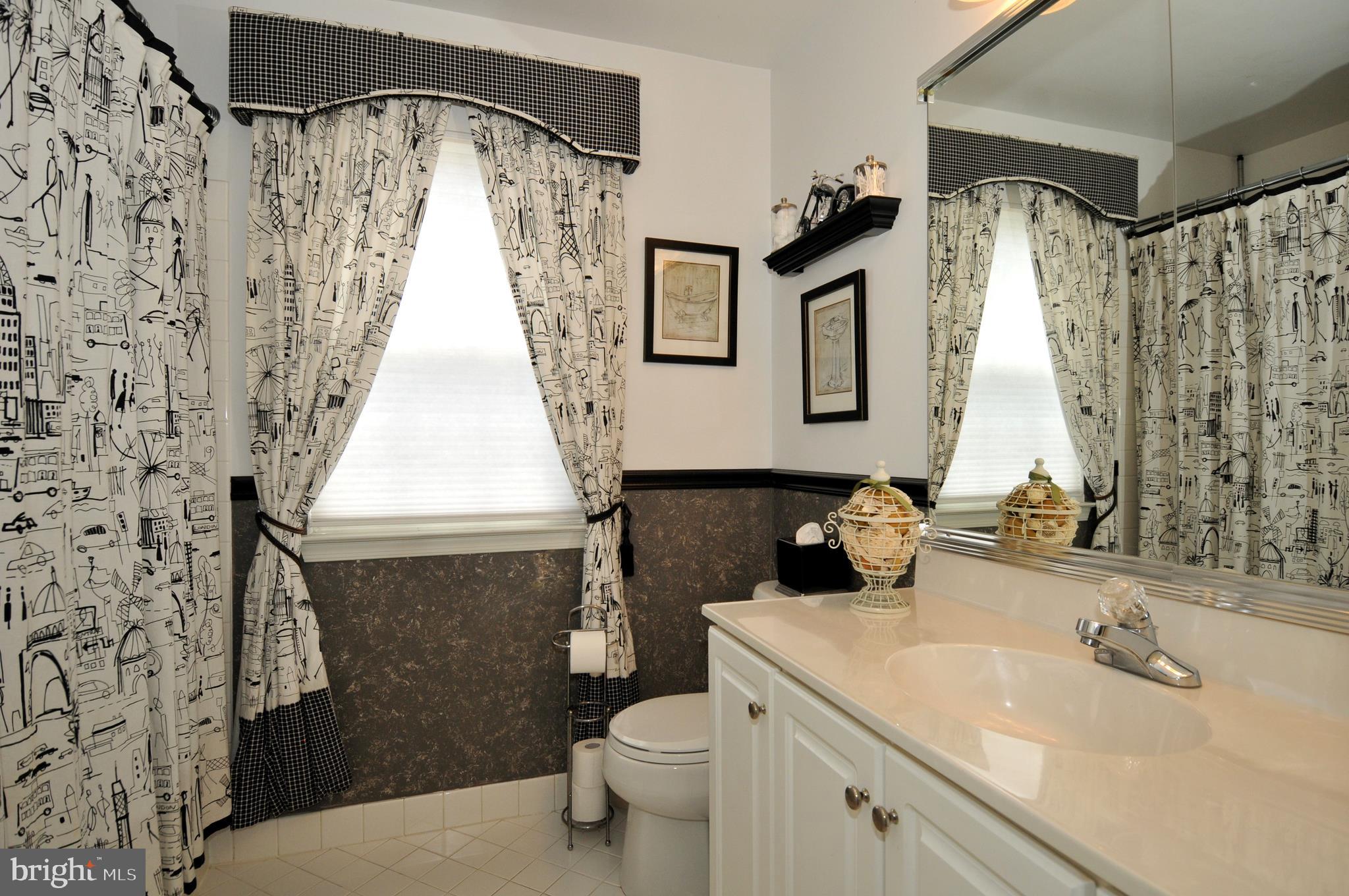 56 Brownstone Road East Windsor, NJ 08520 - Photo 32 of 37