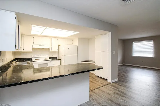 $1,745 | 1184 Cherrystone Court, Naples, FL 34102