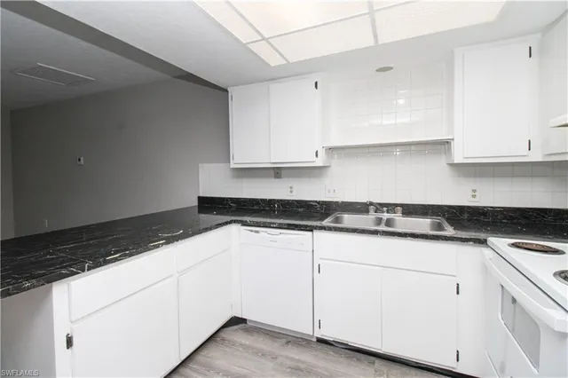 $1,745 | 1184 Cherrystone Court, Naples, FL 34102