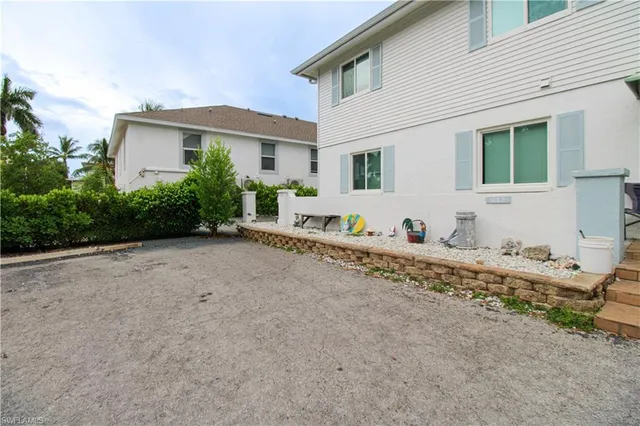 $1,745 | 1184 Cherrystone Court, Naples, FL 34102