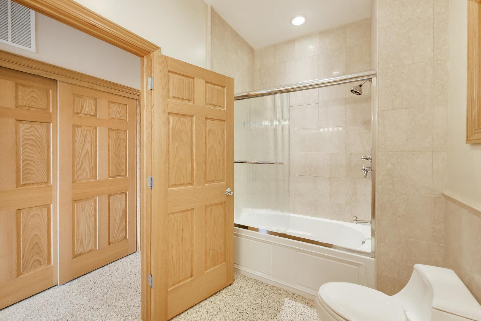 3028 South Normal Avenue, Unit 2 Chicago, IL 60616 - Photo 14 of 21